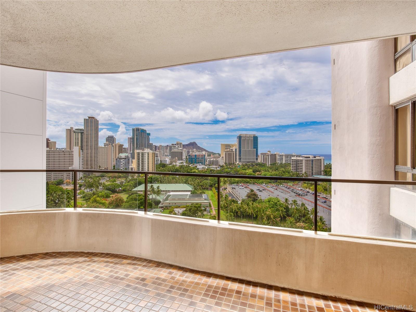 1910 Ala Moana Boulevard #20D, Honolulu, HI 96815