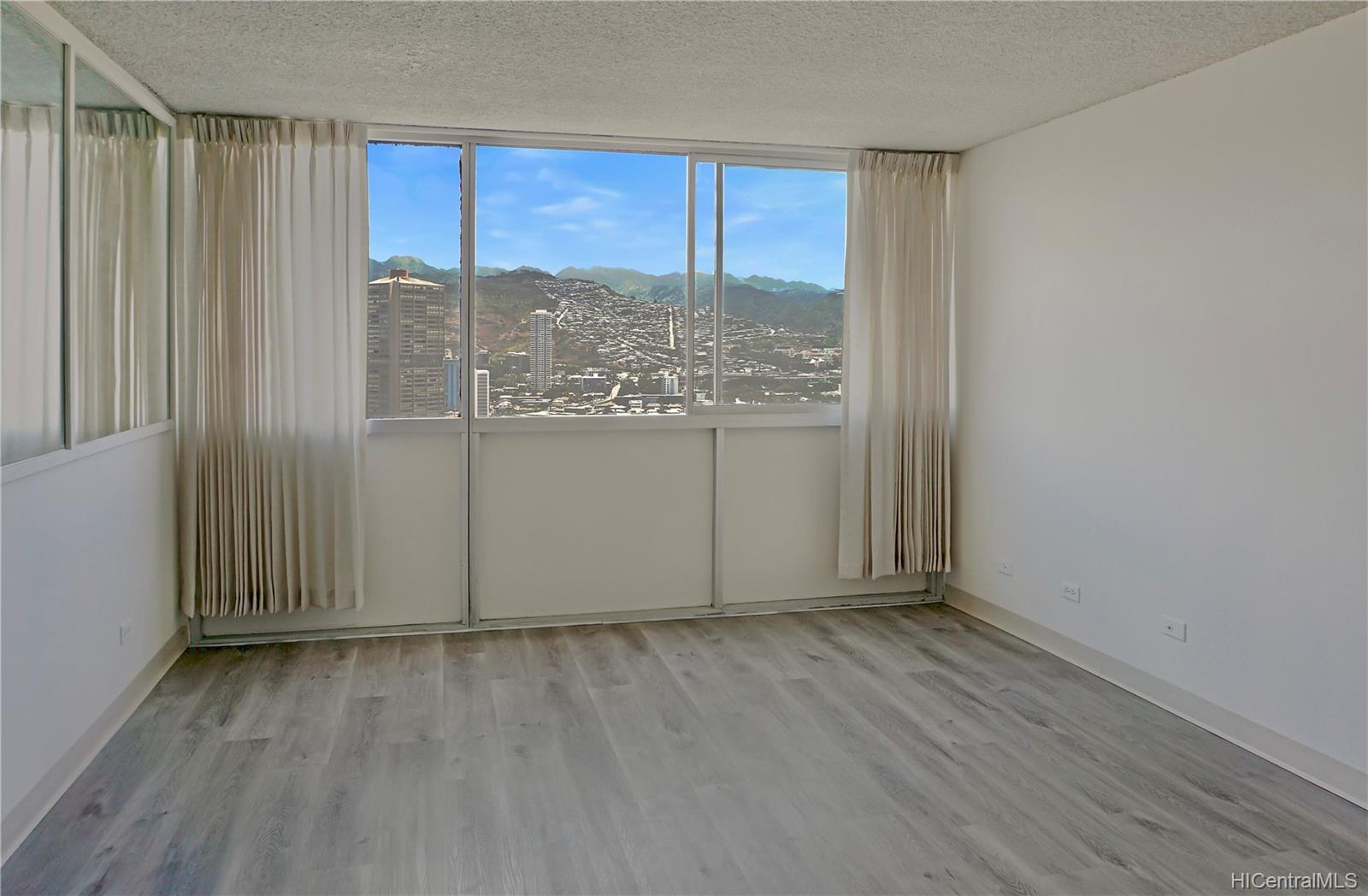 2211 Ala Wai Boulevard #3007, Honolulu, HI 96815