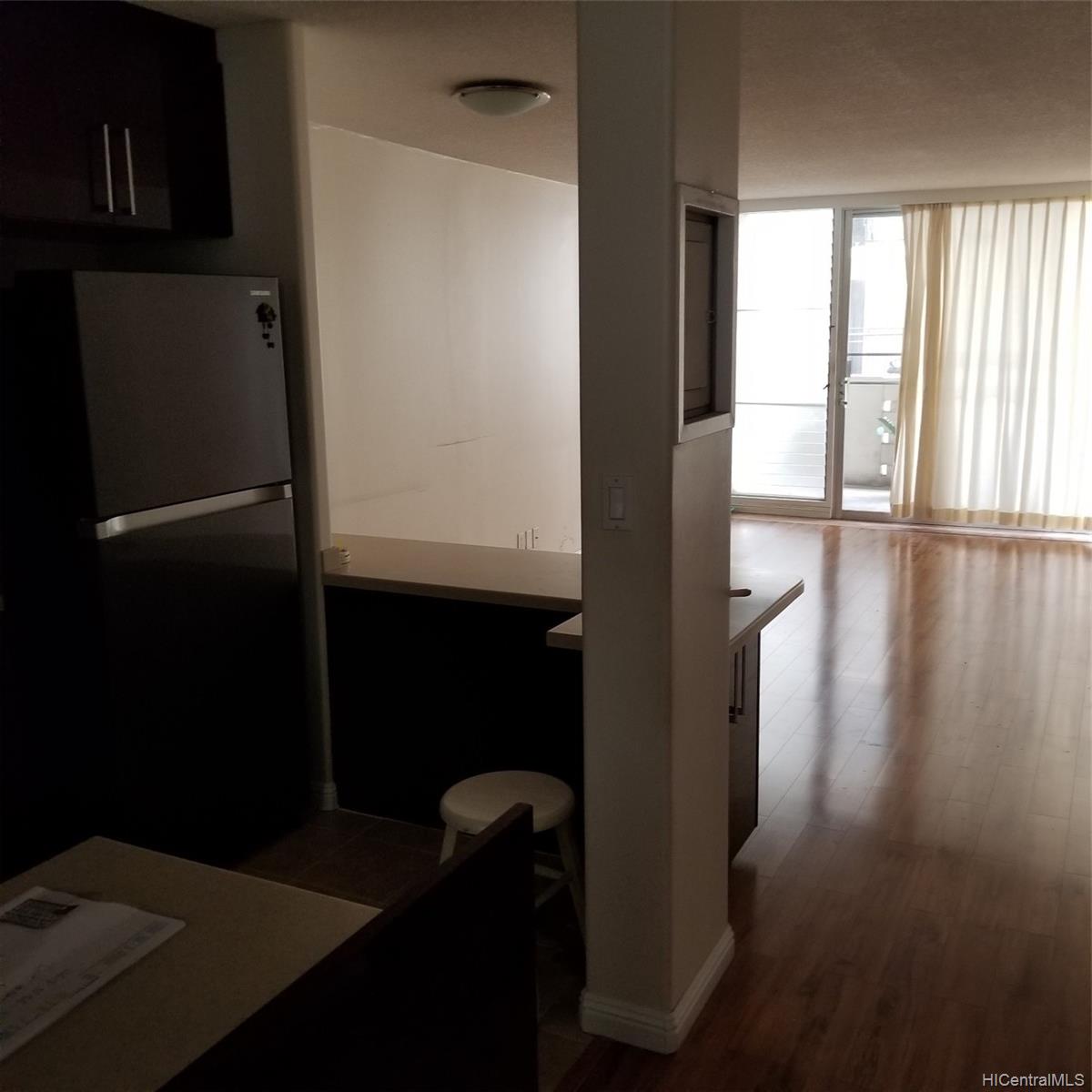 1624 Kanunu Street #405, Honolulu, HI 96814