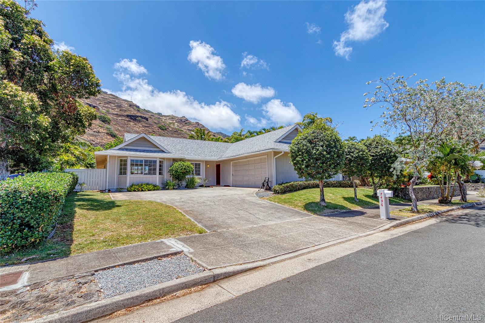 7496 Makaa Street Honolulu, HI 96825