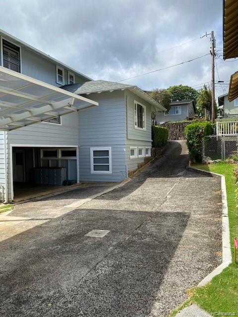 2407 Halelea Place Honolulu, HI 96822