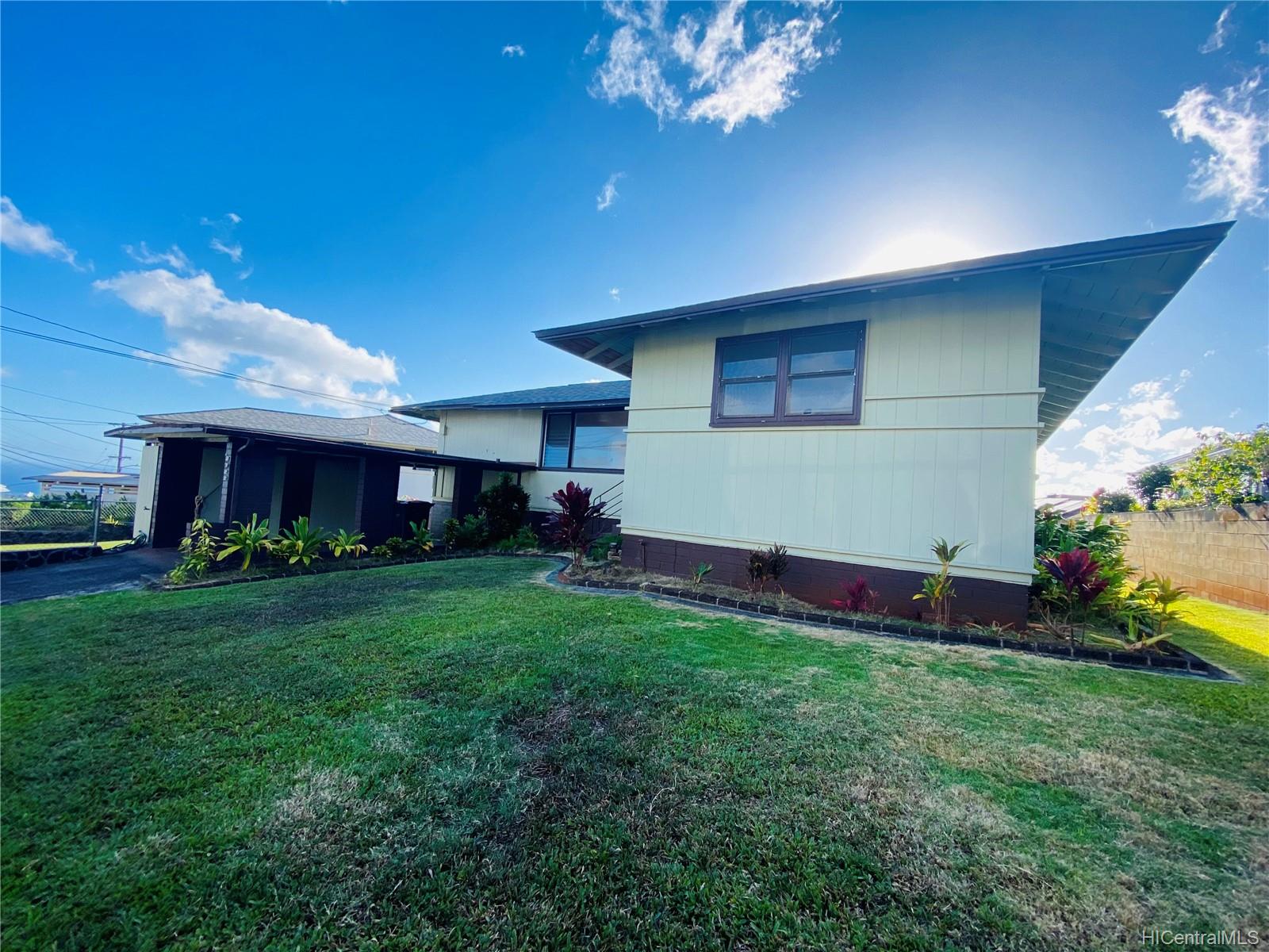 2722 Peter Street Honolulu, HI 96816