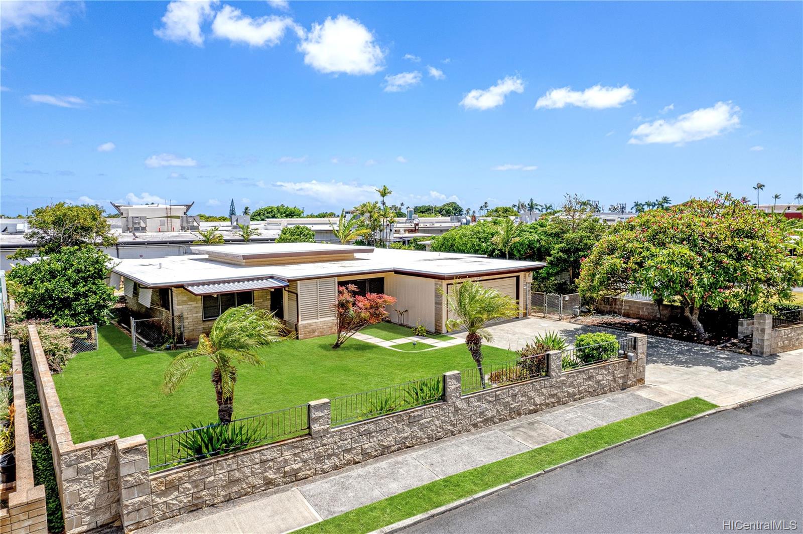 5265 Makalena Street Honolulu, HI 96821