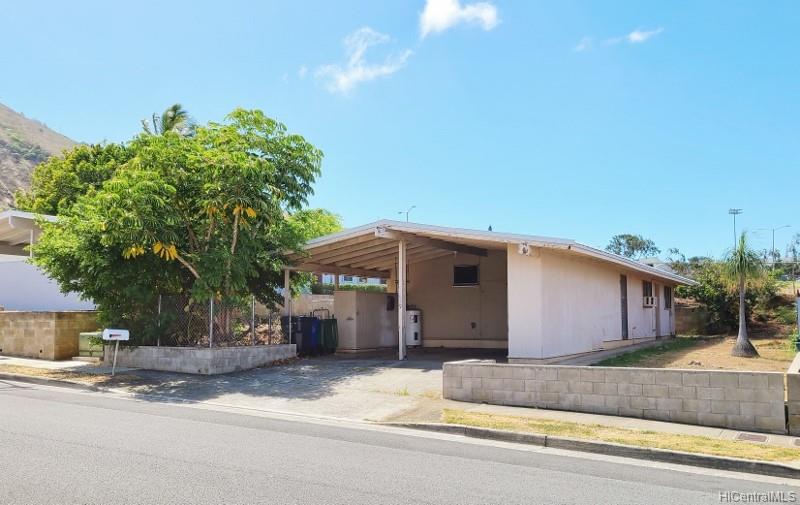 529 Kapaia Street Honolulu, HI 96825