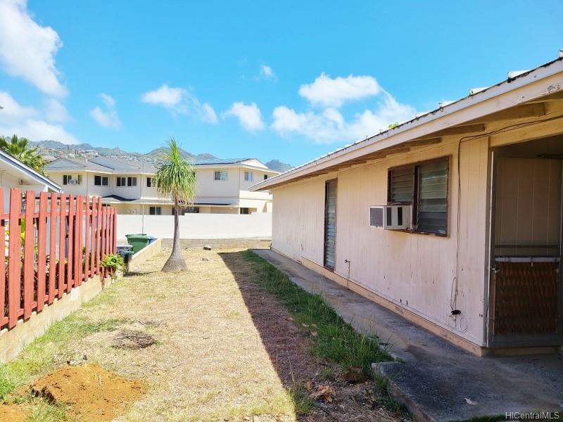 529 Kapaia Street Honolulu, HI 96825