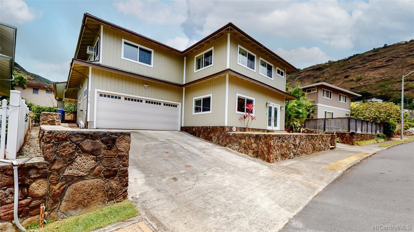 5276 Kimokeo Street Honolulu, HI 96821