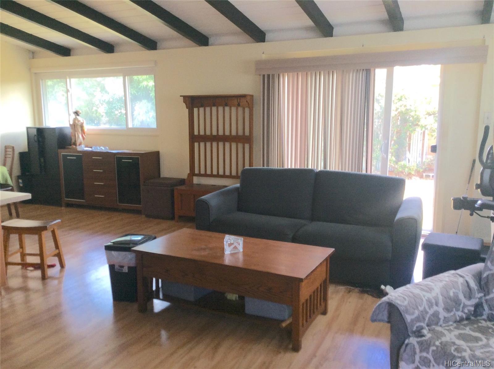 260 Hanakapiai Street Honolulu, HI 96825