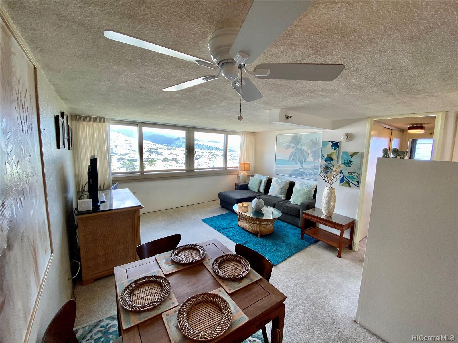 445 Seaside Avenue #4201, Honolulu, HI 96815