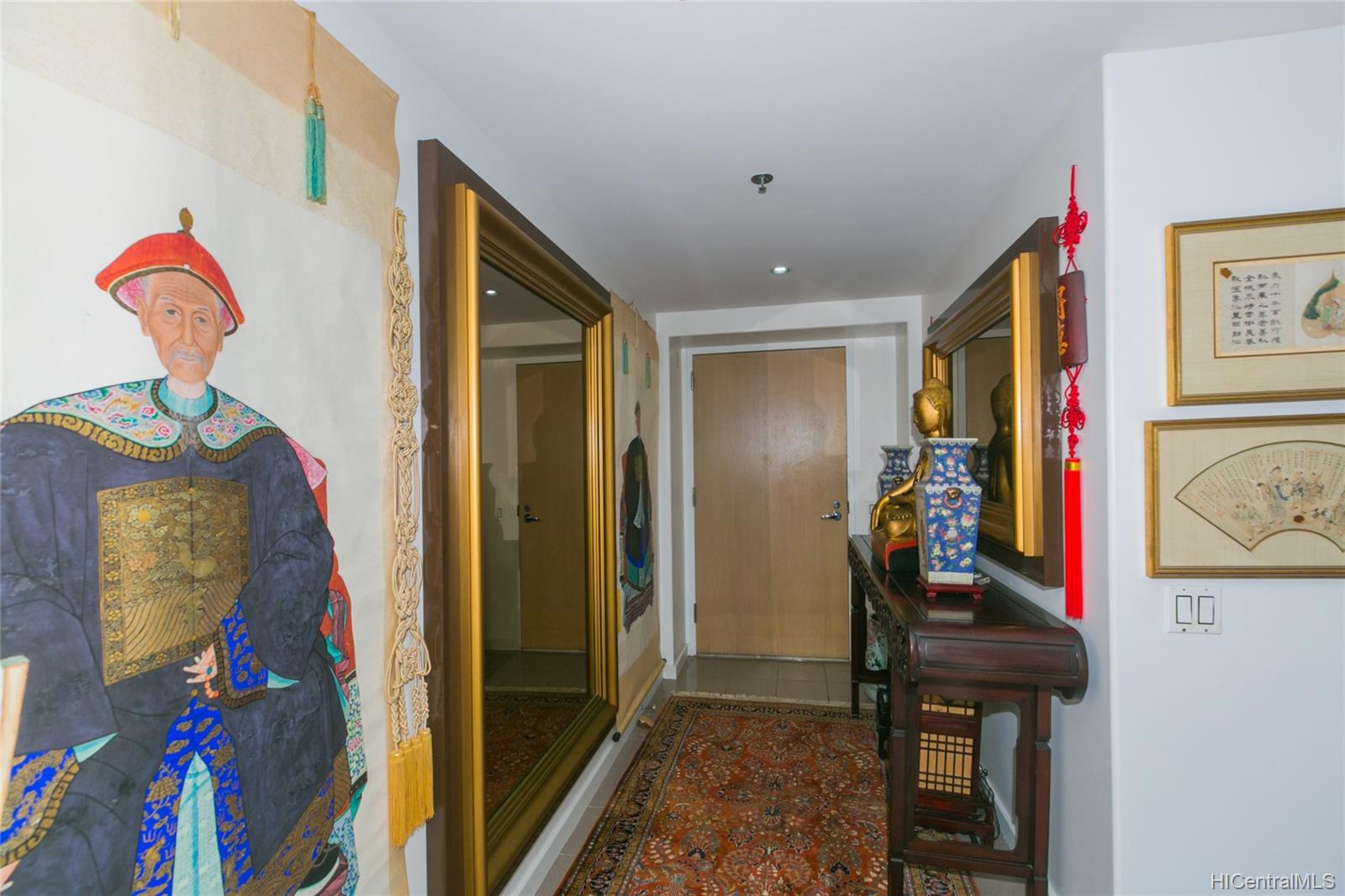 1 Keahole Place #3406, Honolulu, HI 96825