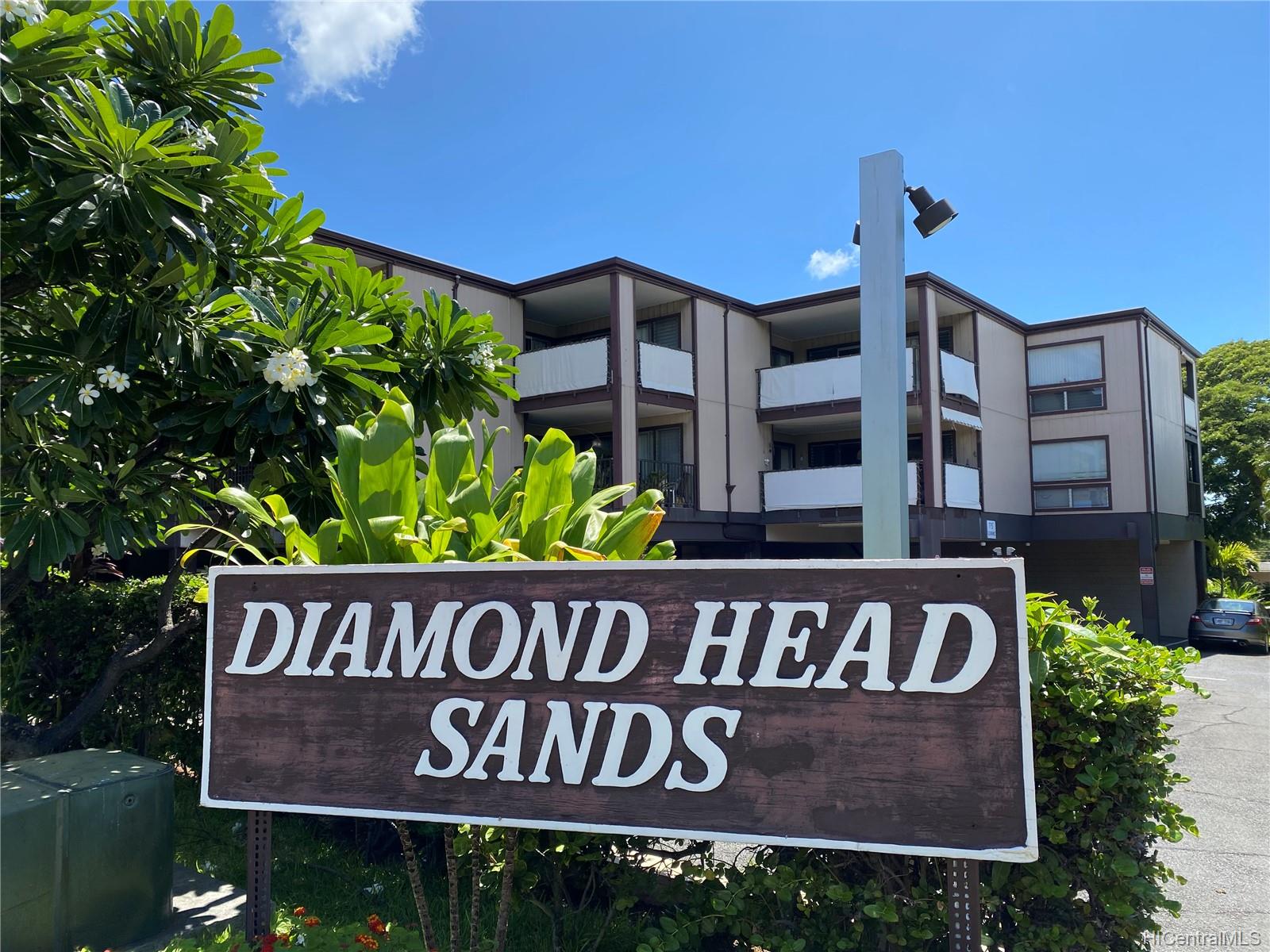 Diamond Head Sands 3721 Kanaina Avenue #209, Honolulu, HI 96815