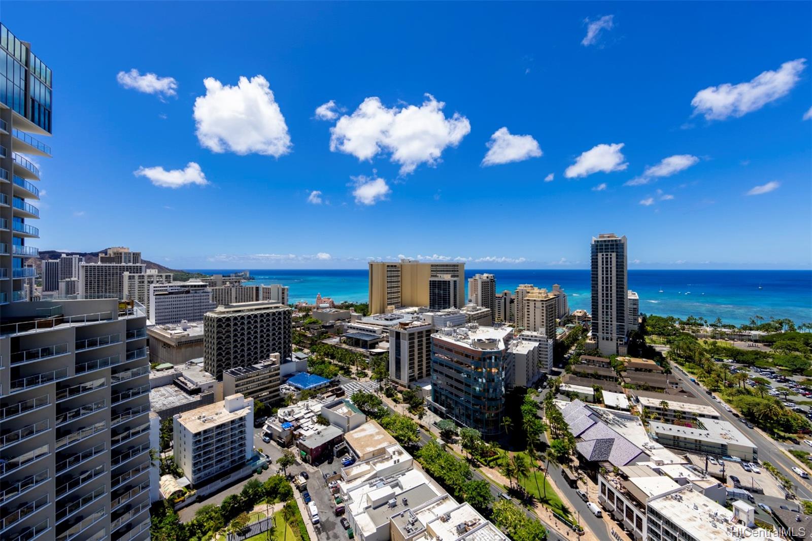 383 Kalaimoku Street #3010, Honolulu, HI 96815