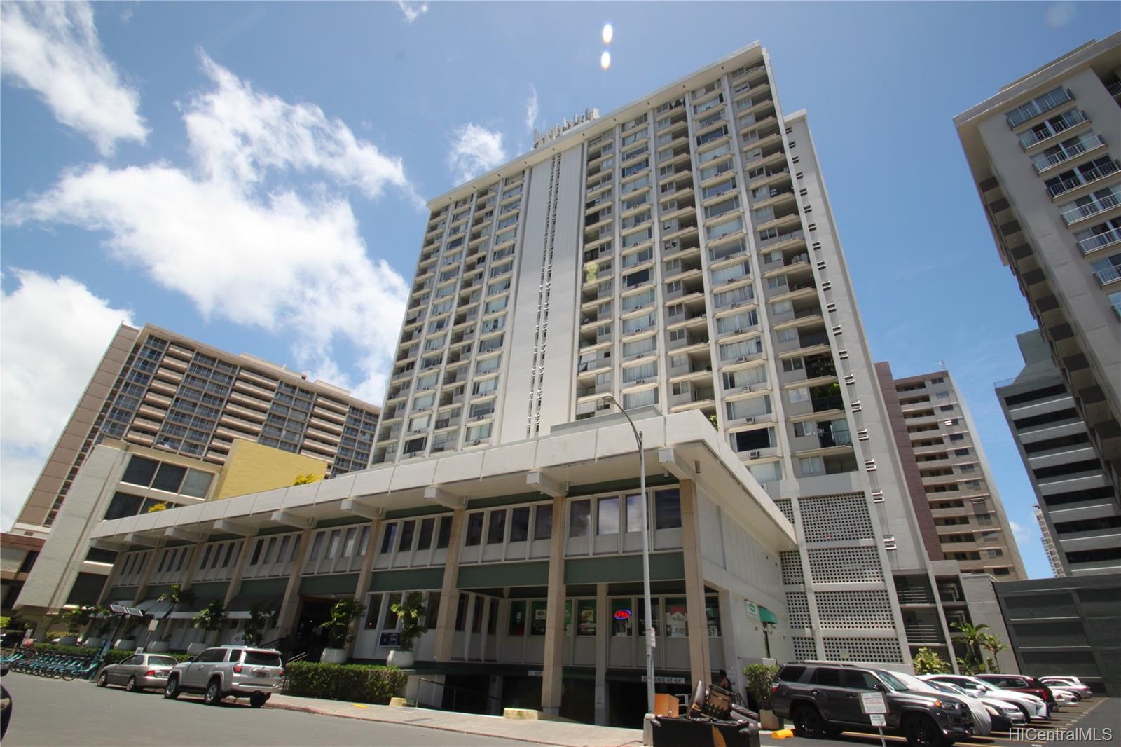 747 Amana Street #615, Honolulu, HI 96814