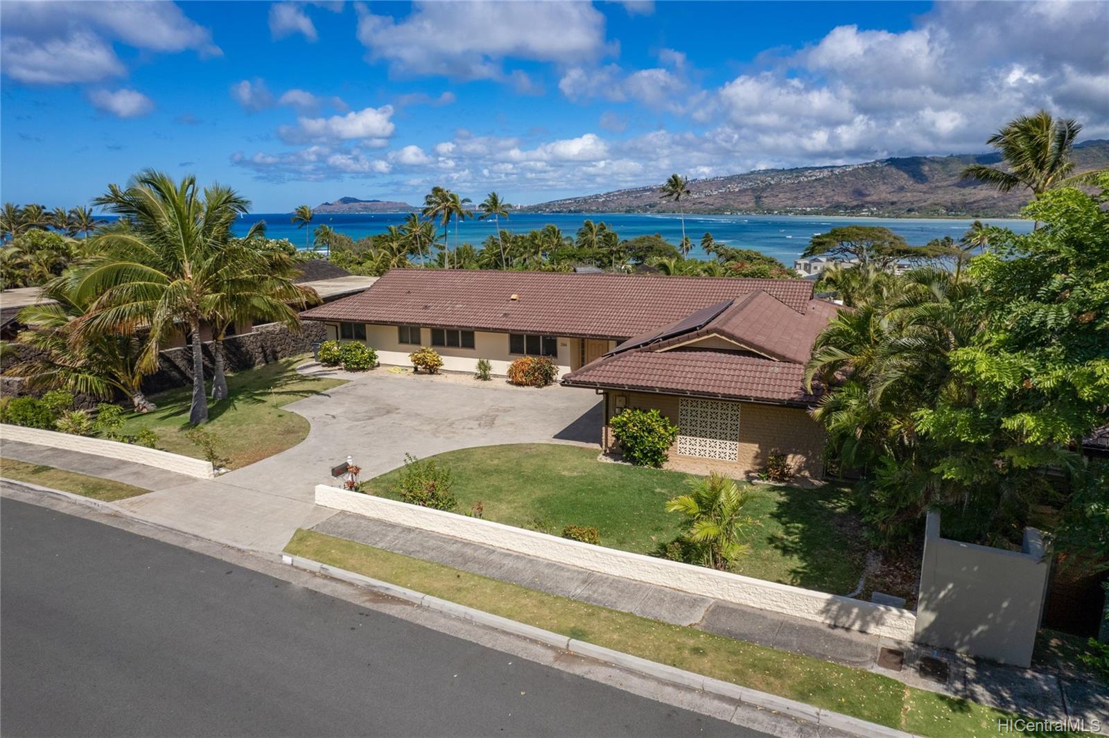 266 Poipu Drive Honolulu, HI 96825