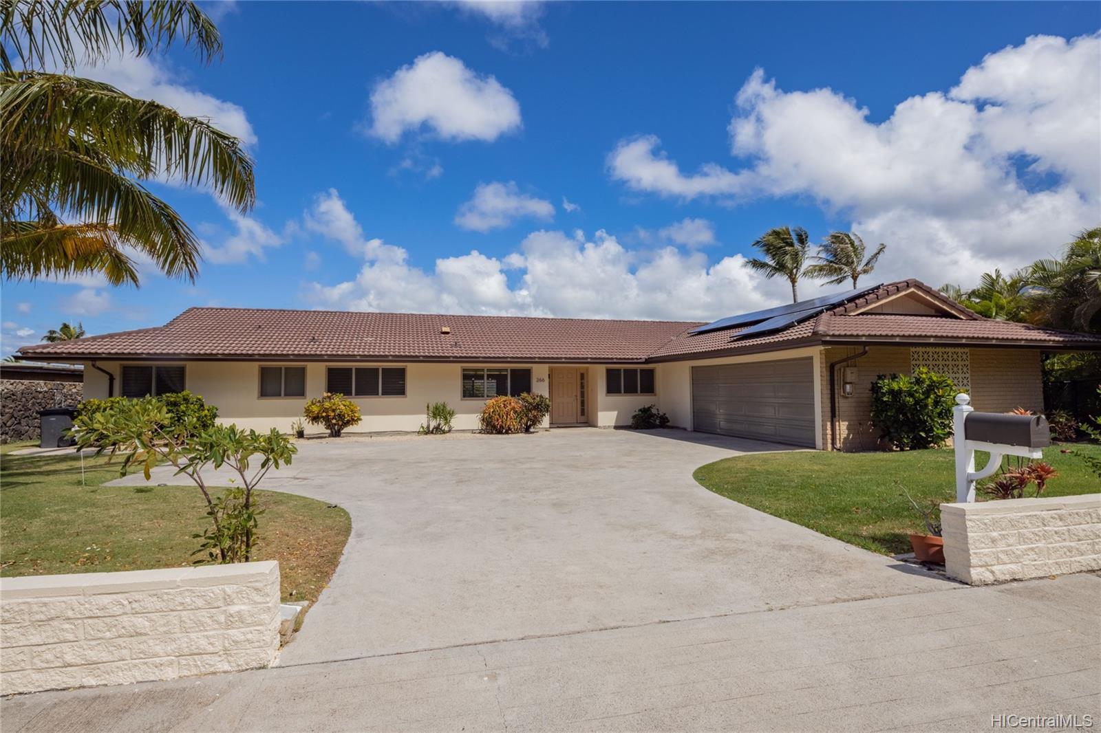 266 Poipu Drive Honolulu, HI 96825