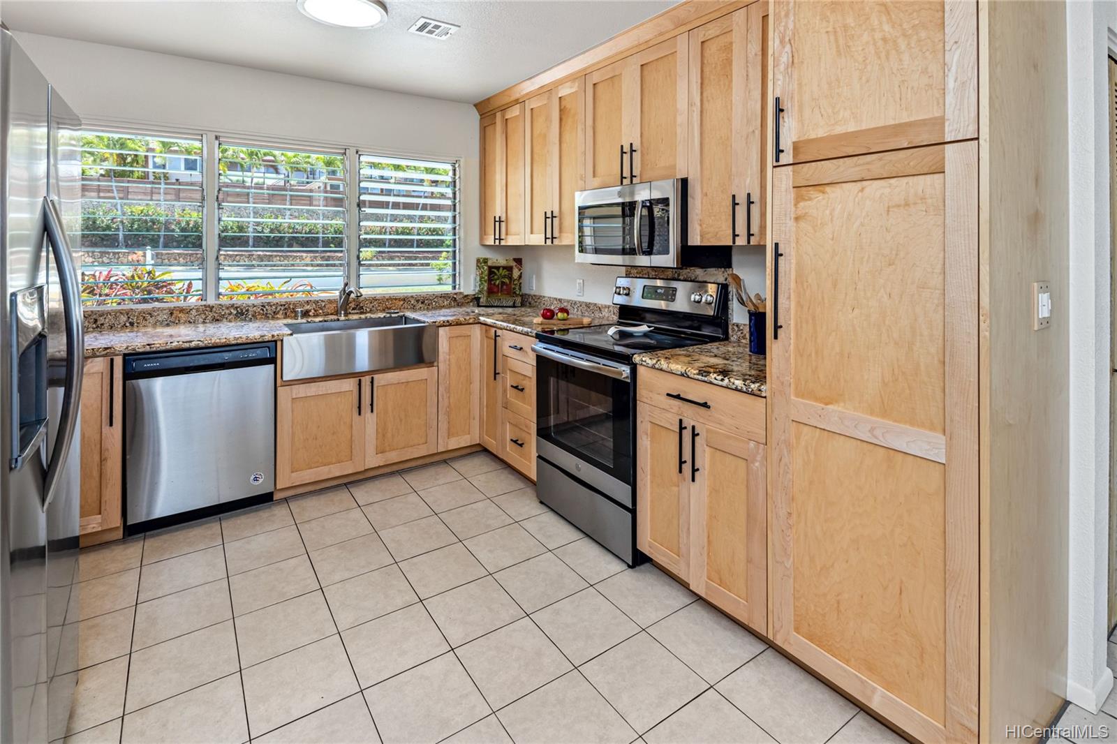 266 Poipu Drive Honolulu, HI 96825