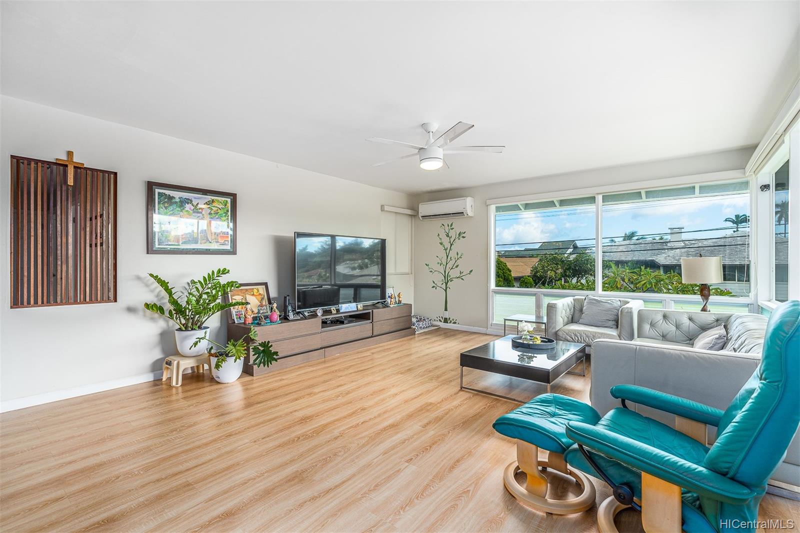 2652 Manoa Road Honolulu, HI 96822