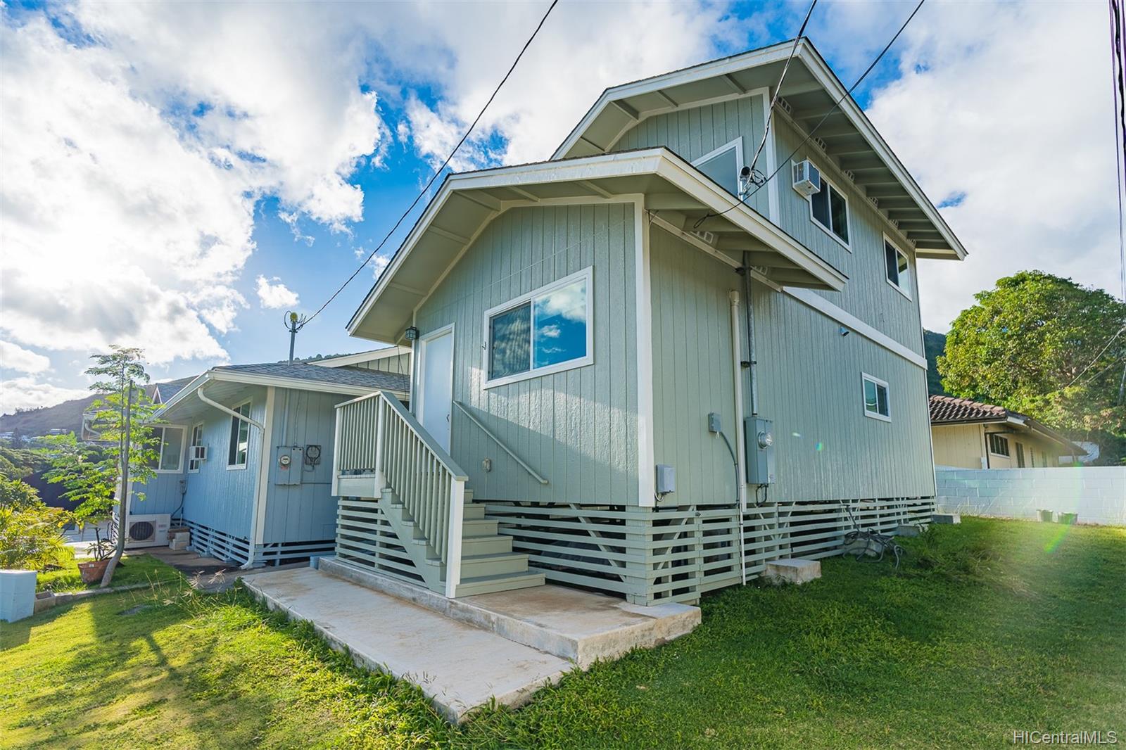 2652 Manoa Road Honolulu, HI 96822