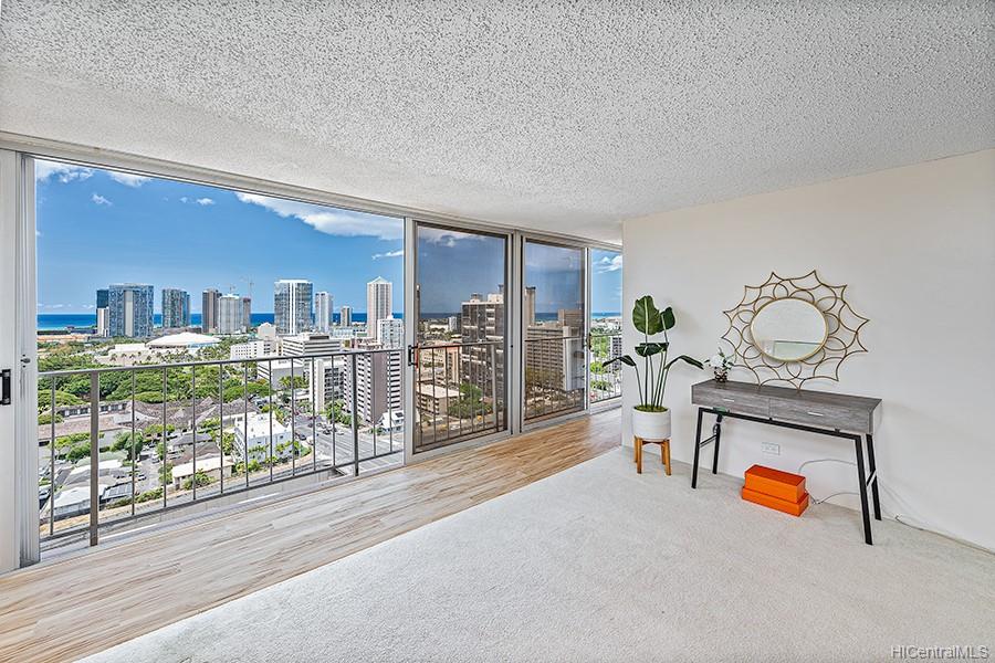 1425 Ward Avenue #16E, Honolulu, HI 96822