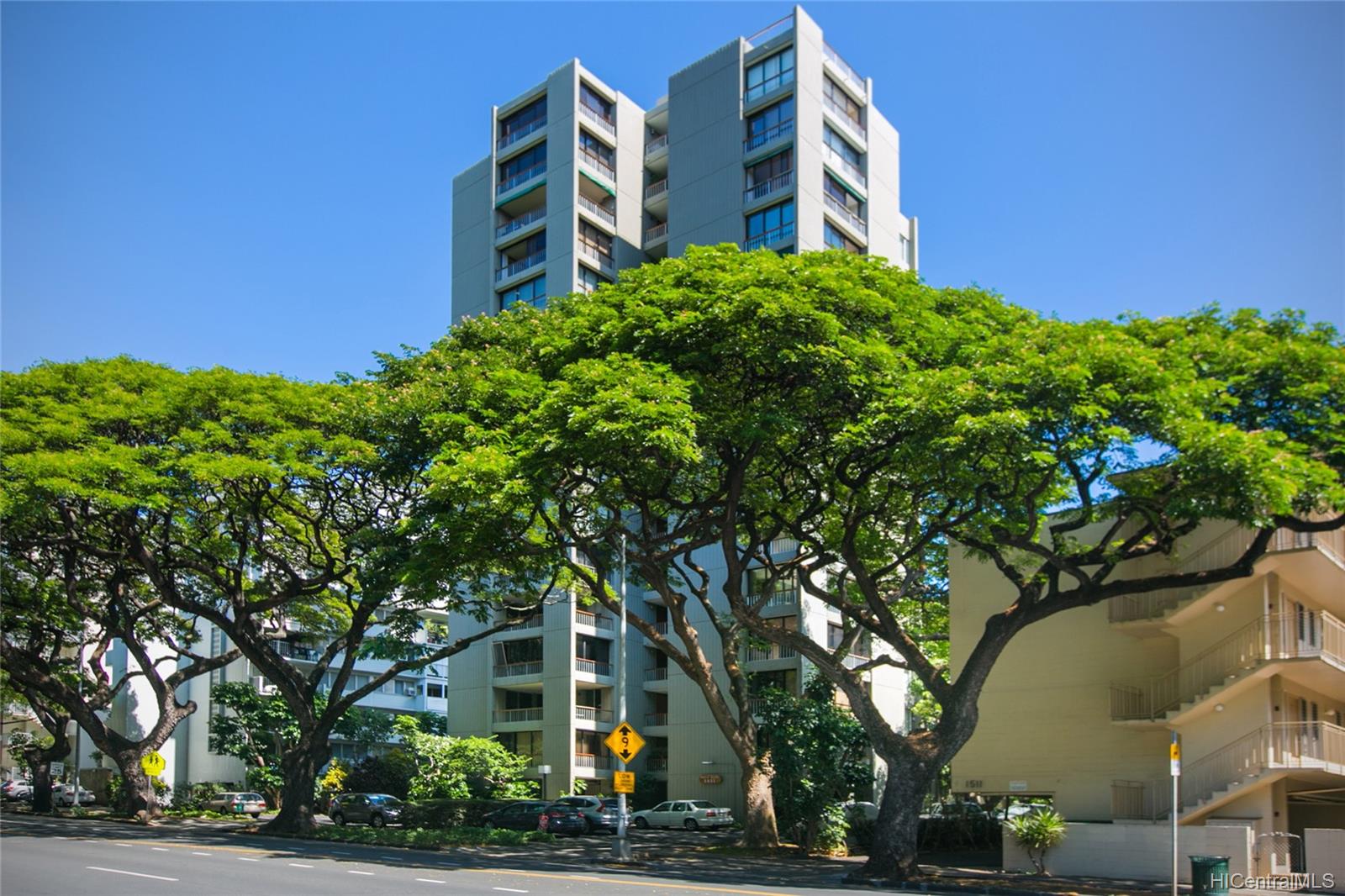 1521 Punahou Street #901, Honolulu, HI 96822