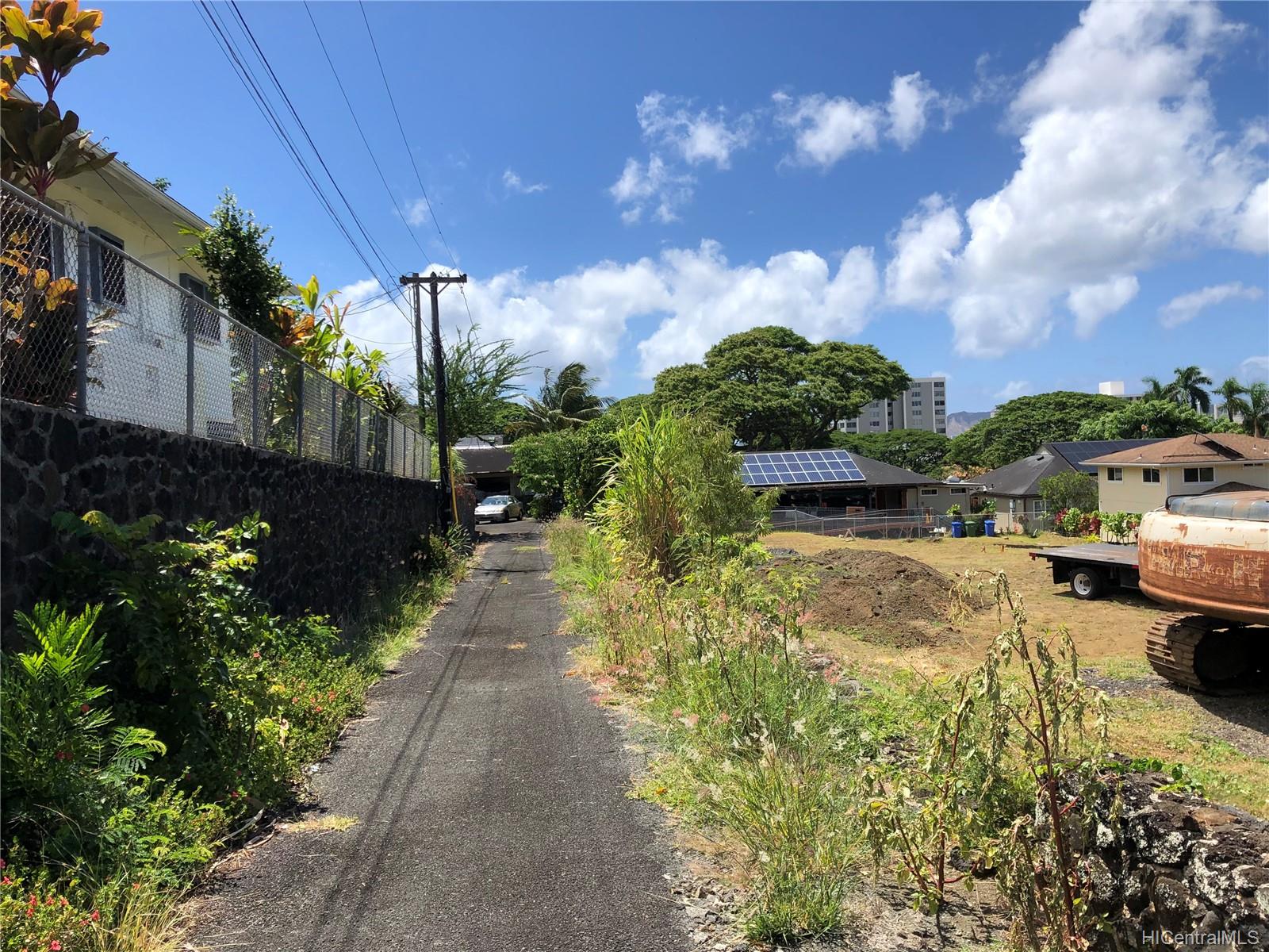 1921 Keeaumoku Street Honolulu, HI 96822