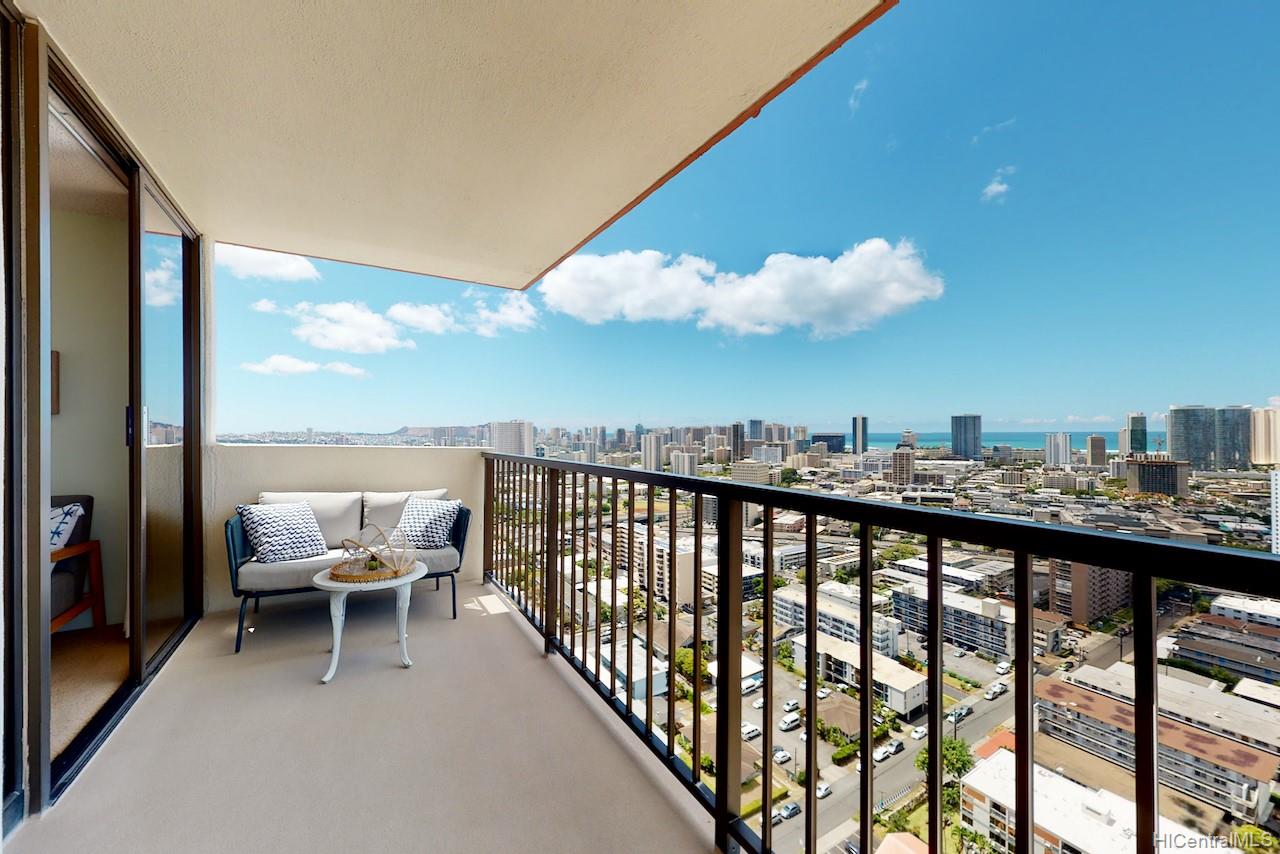 1201 Wilder Avenue #3003, Honolulu, HI 96822