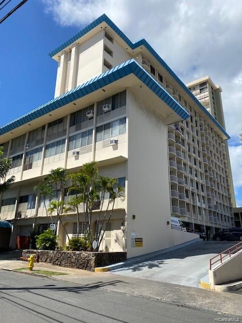 1535 Pensacola Street #1011, Honolulu, HI 96822