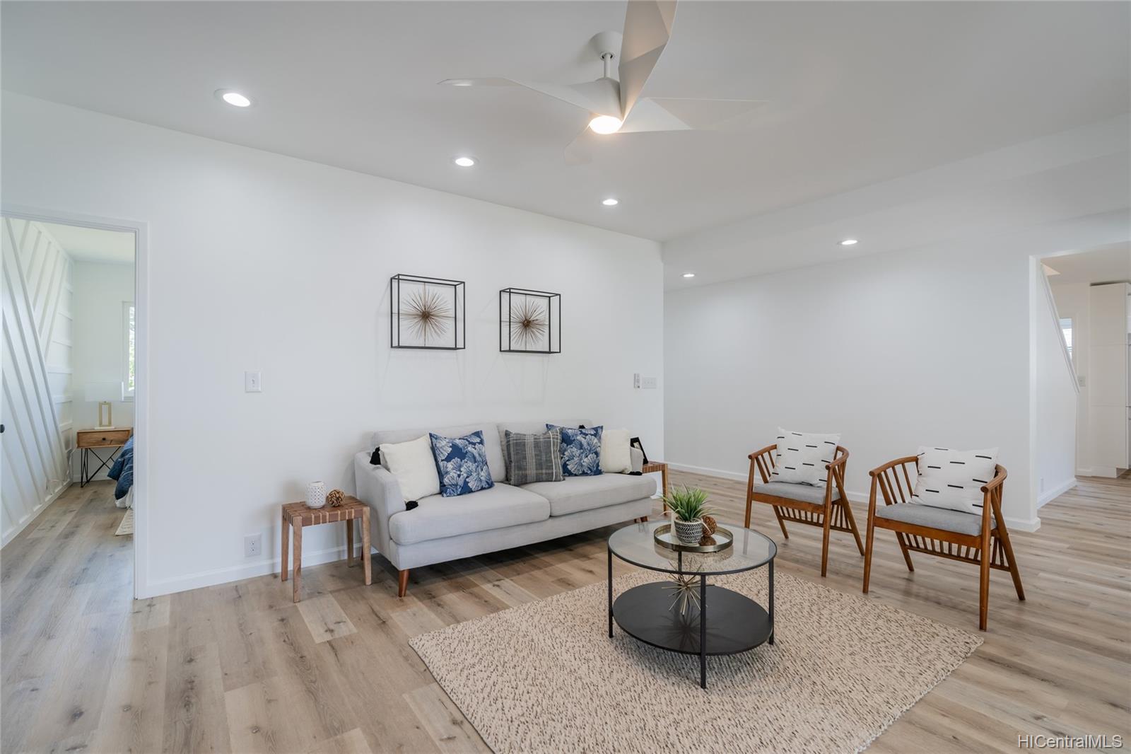 7212 Kipu Place Honolulu, HI 96825