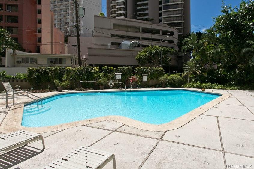 425 Ena Road #207C, Honolulu, HI 96815