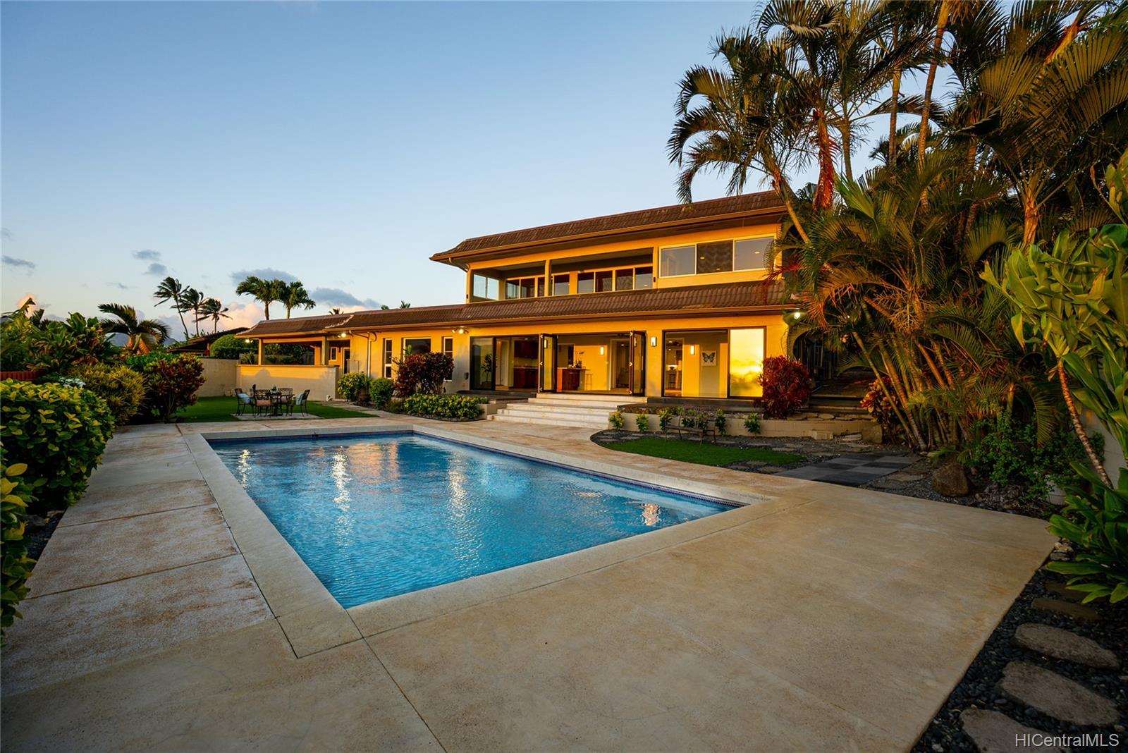 104 Poipu Drive Honolulu, HI 96825