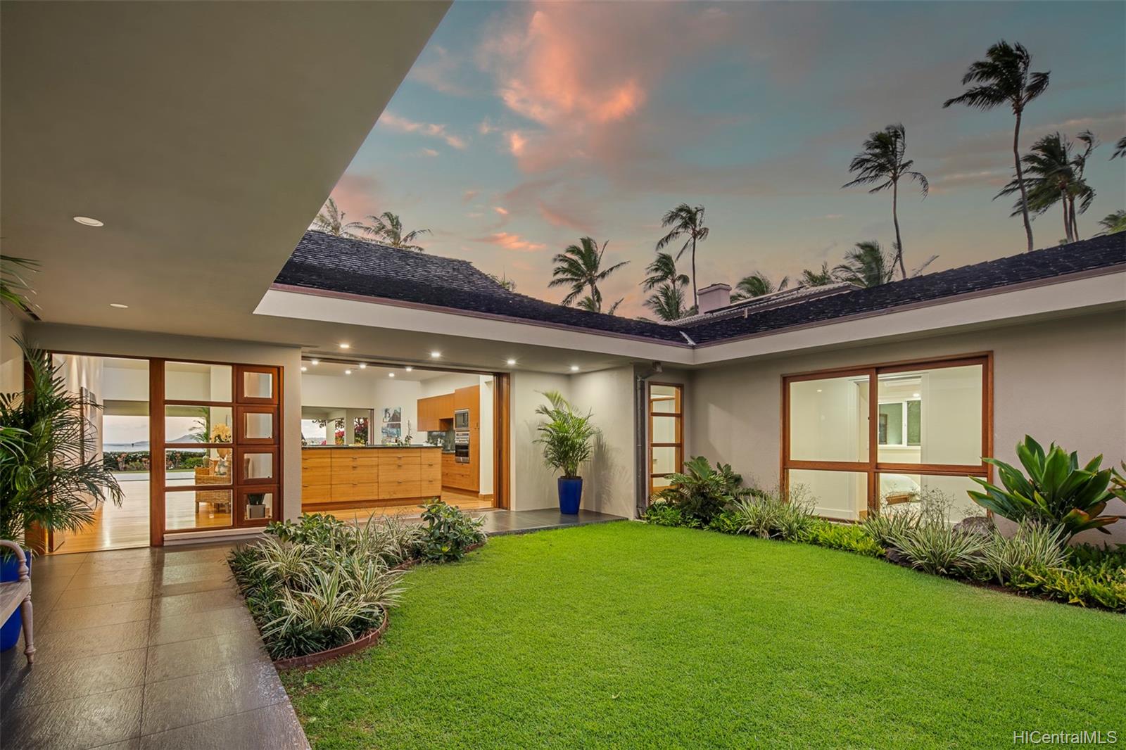 251 Portlock Road Honolulu, HI 96825