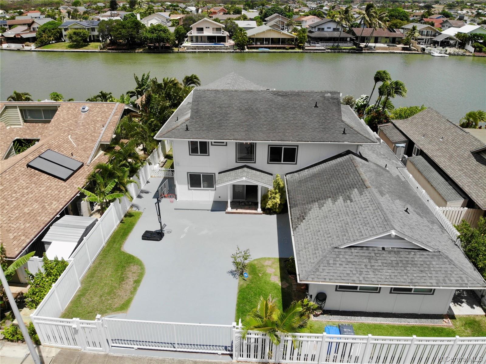 7391 Makaa Street Honolulu, HI 96825