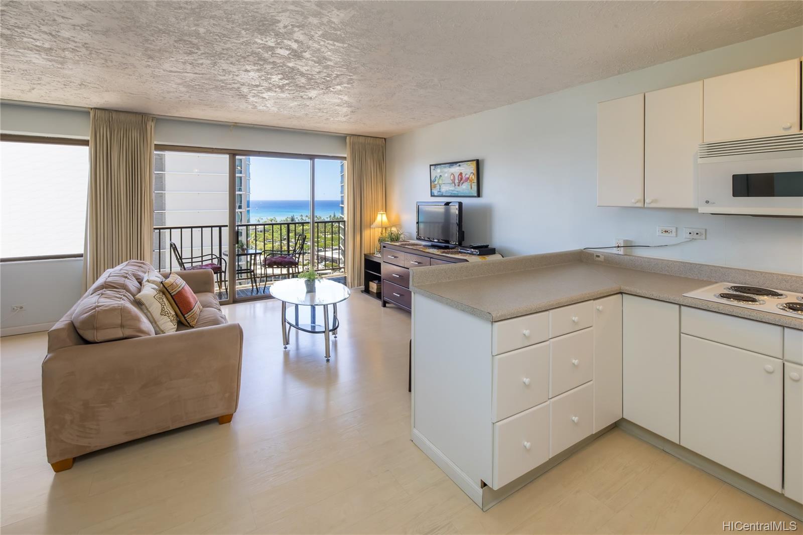 2140 Kuhio Avenue #2003, Honolulu, HI 96815