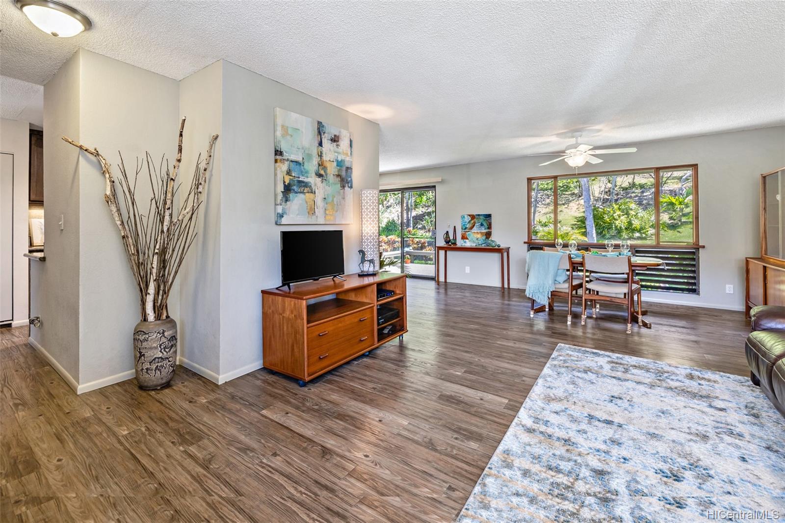 1245 Kaeleku Street Honolulu, HI 96825