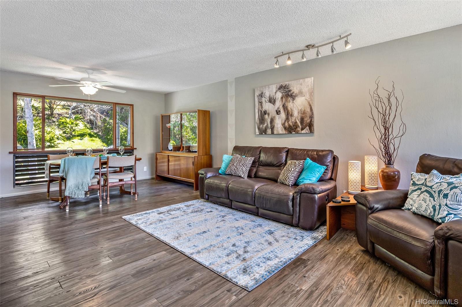 1245 Kaeleku Street Honolulu, HI 96825