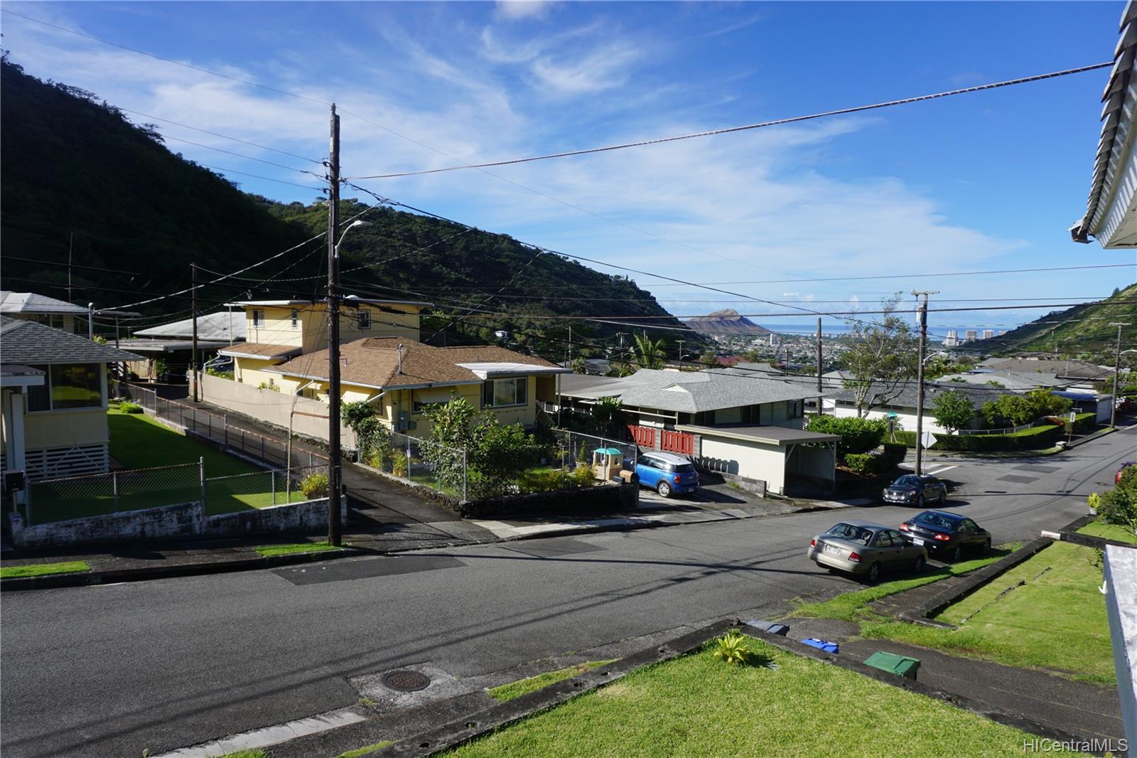 2618 Gardenia Street Honolulu, HI 96816