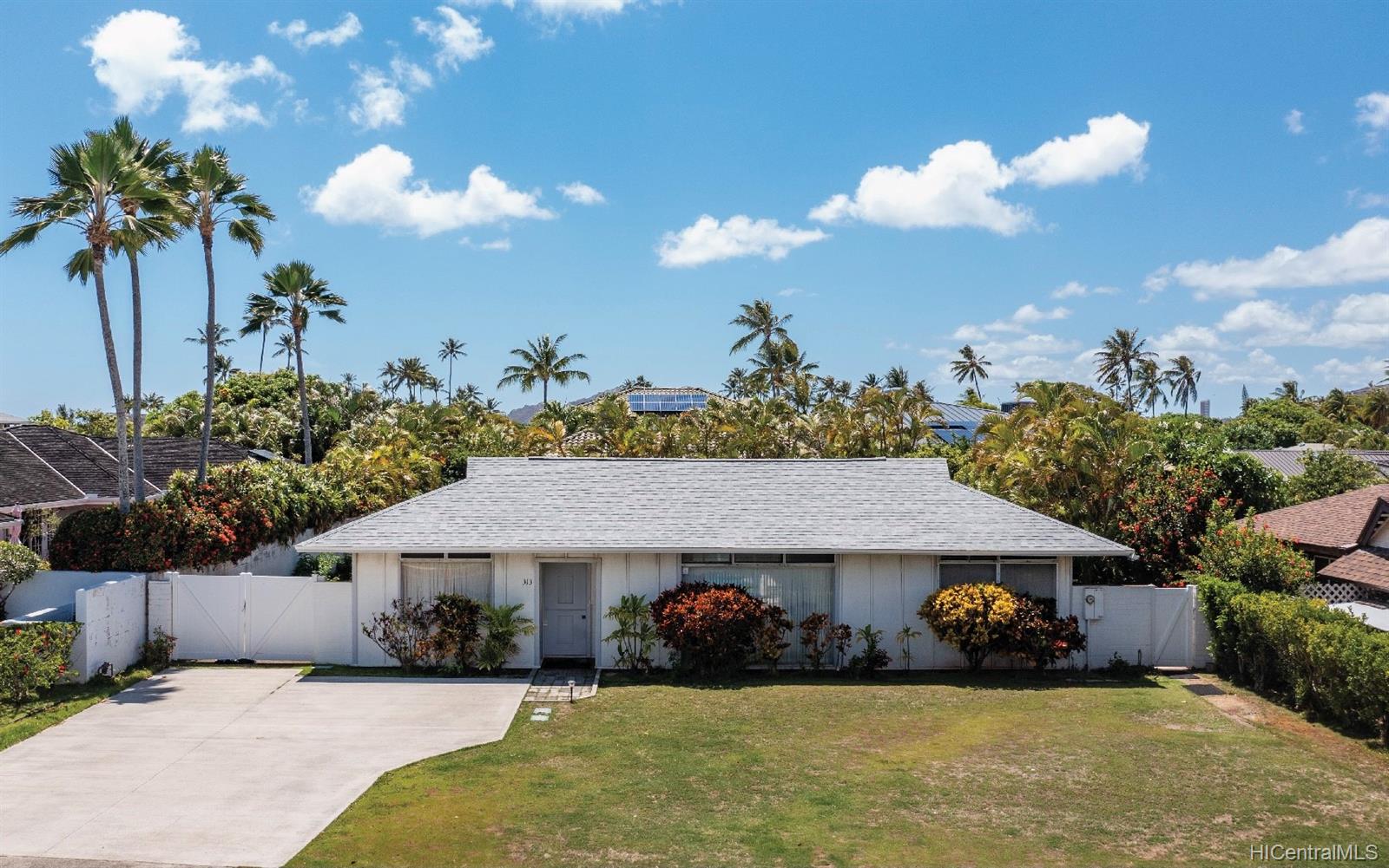 313 Wailupe Circle Honolulu, HI 96821