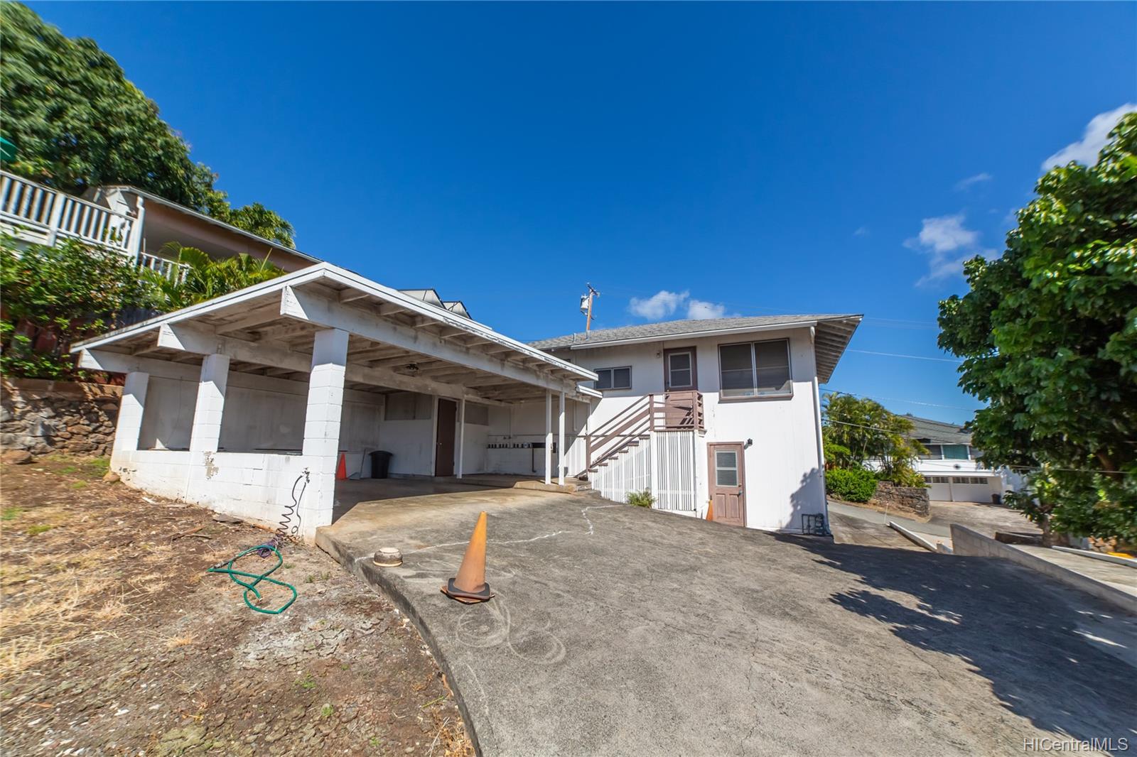 1642 Alencastre Street Honolulu, HI 96816