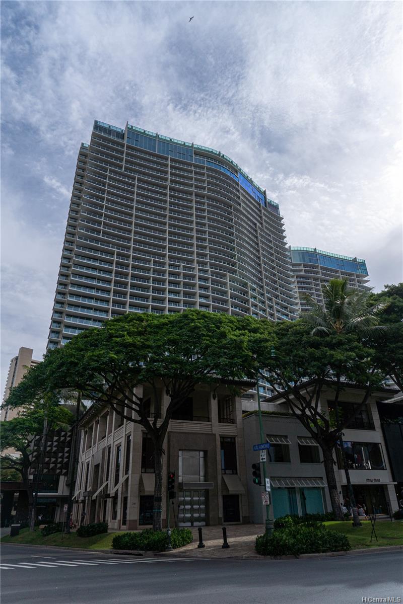 383 Kalaimoku Street #2112, Honolulu, HI 96815