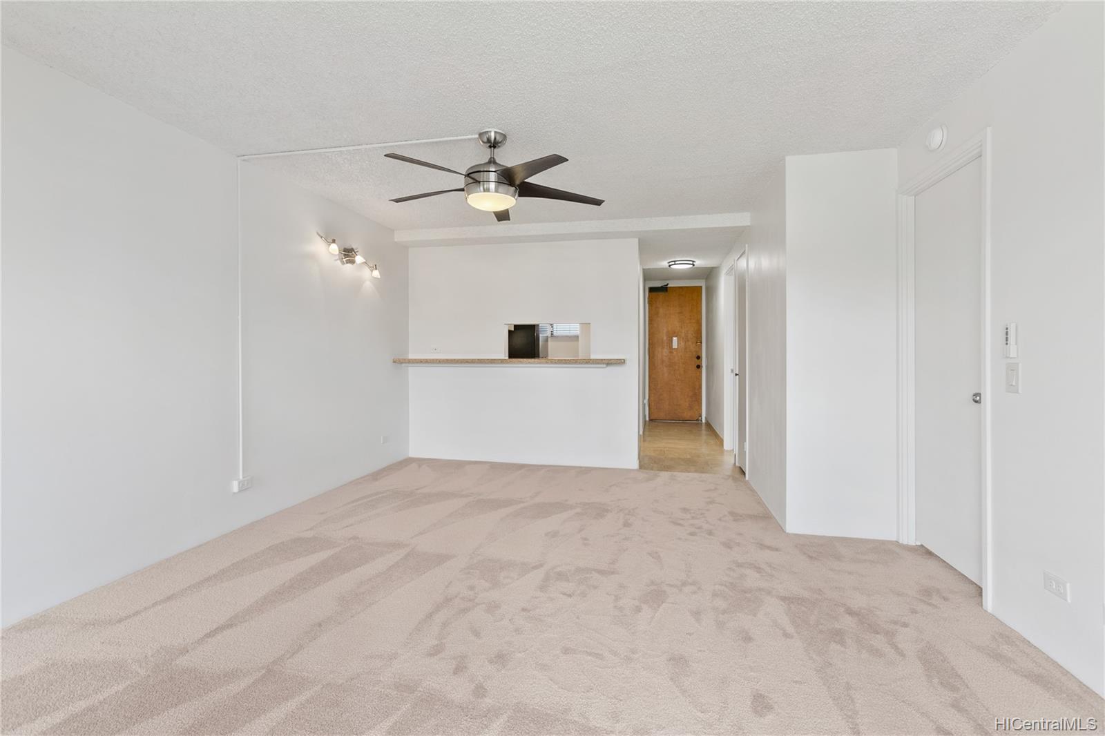 1521 Alexander Street #501, Honolulu, HI 96822