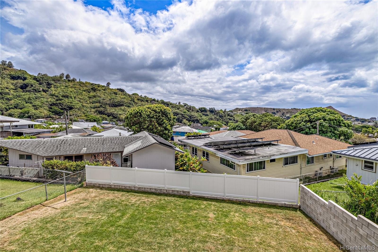 2588 Ahekolo Street Honolulu, HI 96813