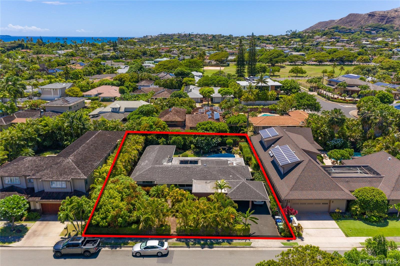 944 Koloa Street Honolulu, HI 96816