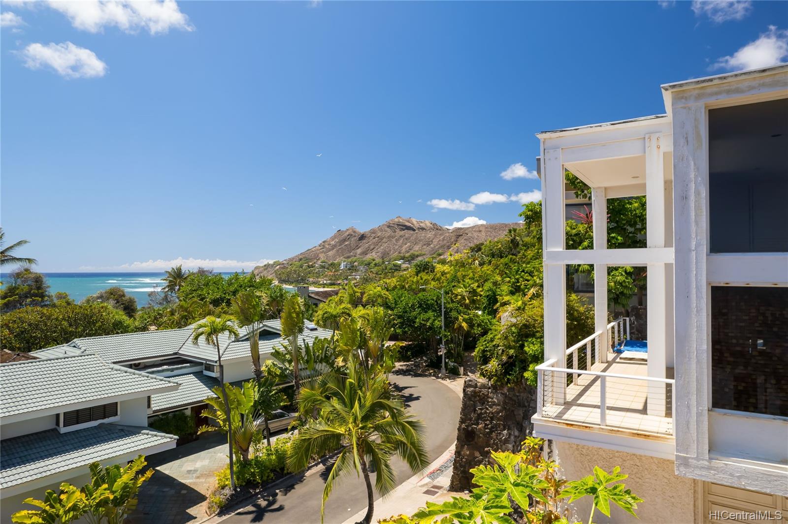 4341 Kaikoo Place Honolulu, HI 96816