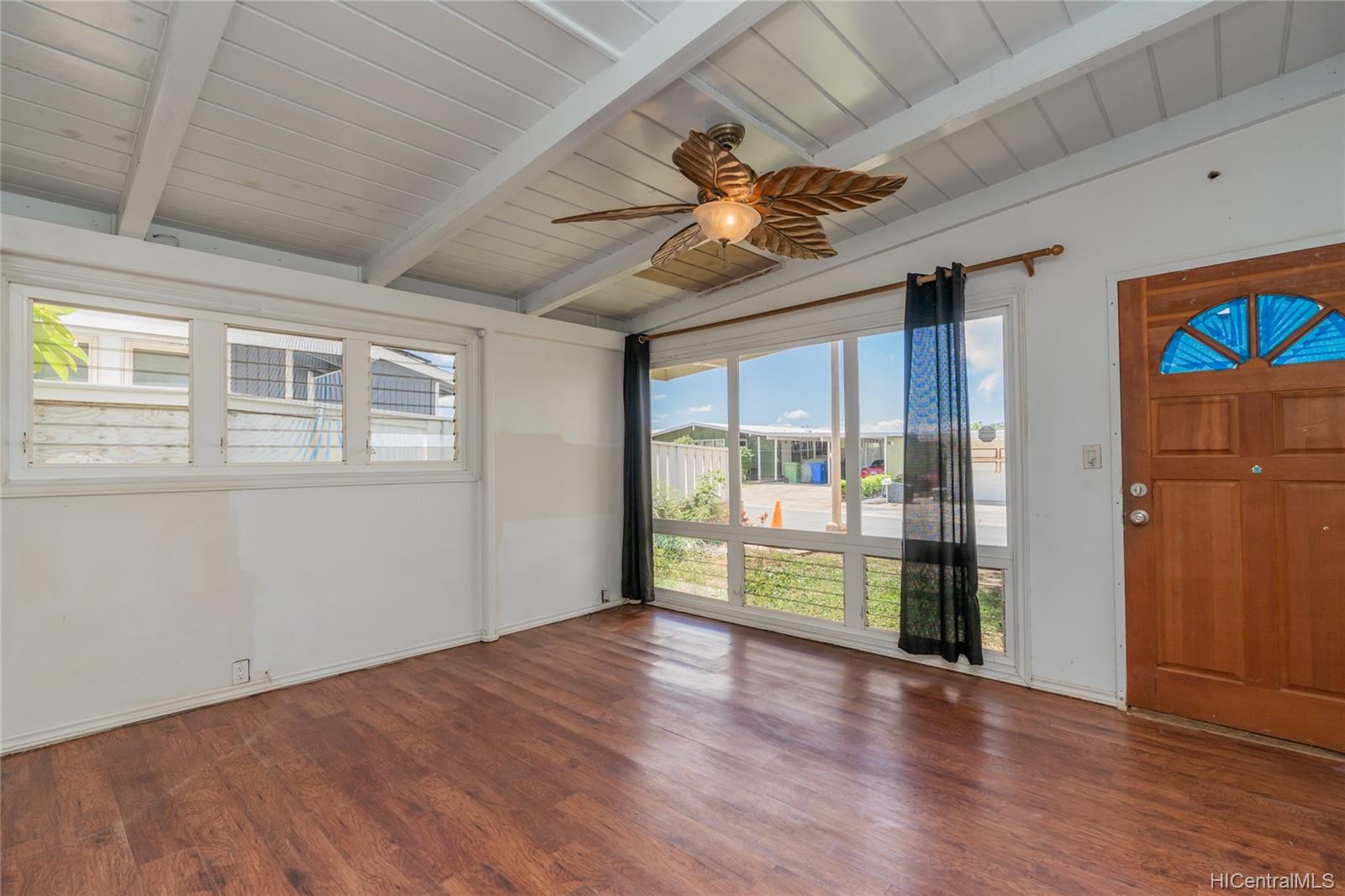 315 Hanakoa Street Honolulu, HI 96825