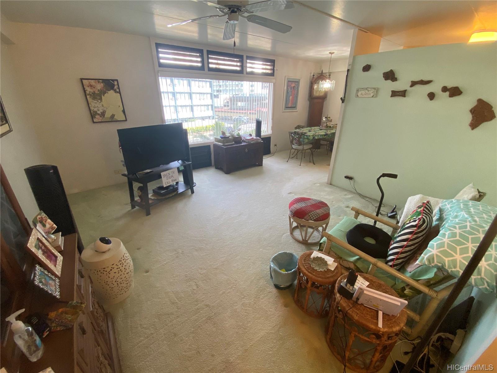 910 Ahana Street #303, Honolulu, HI 96814