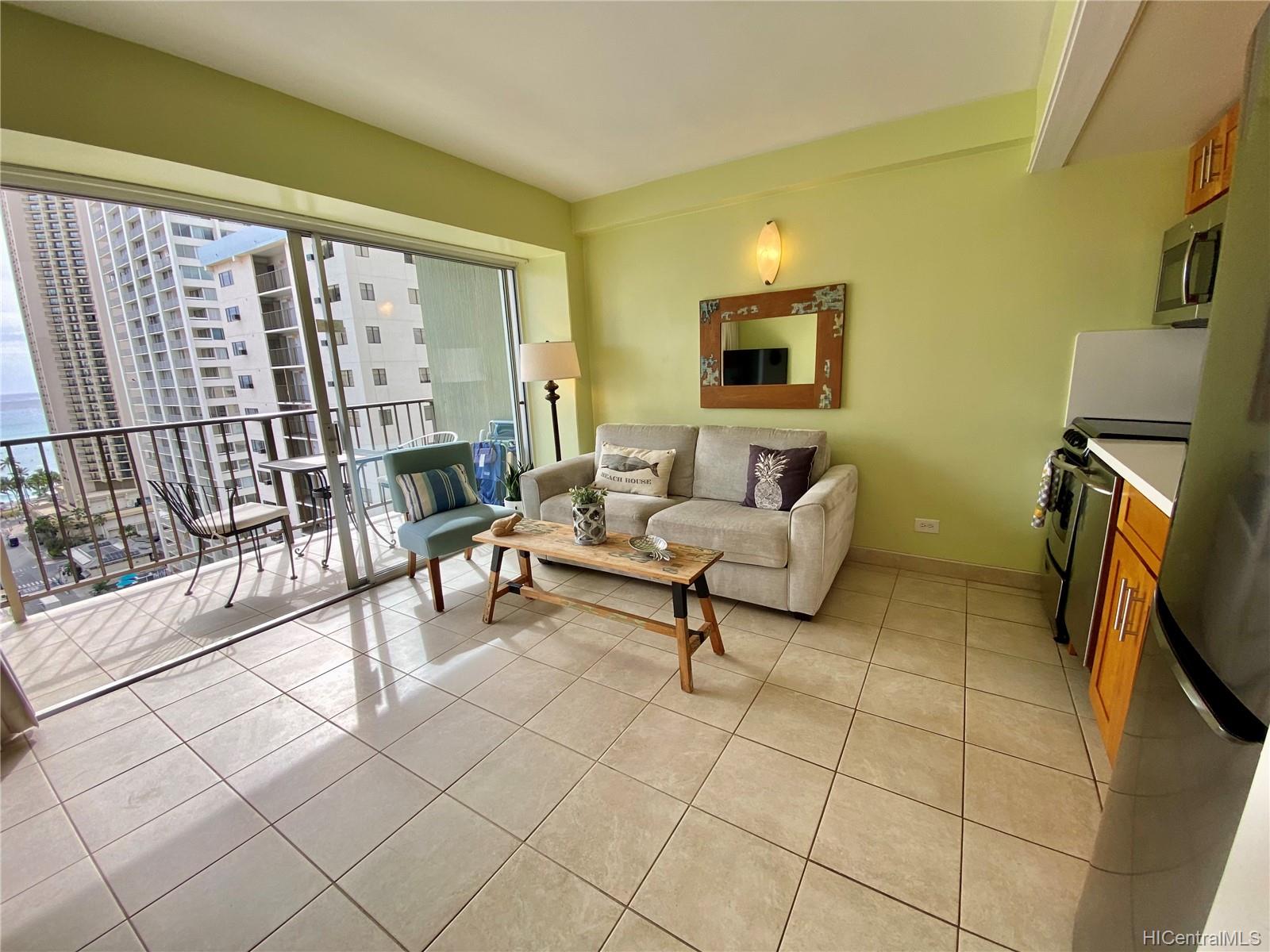 2440 Kuhio Avenue #1707, Honolulu, HI 96815