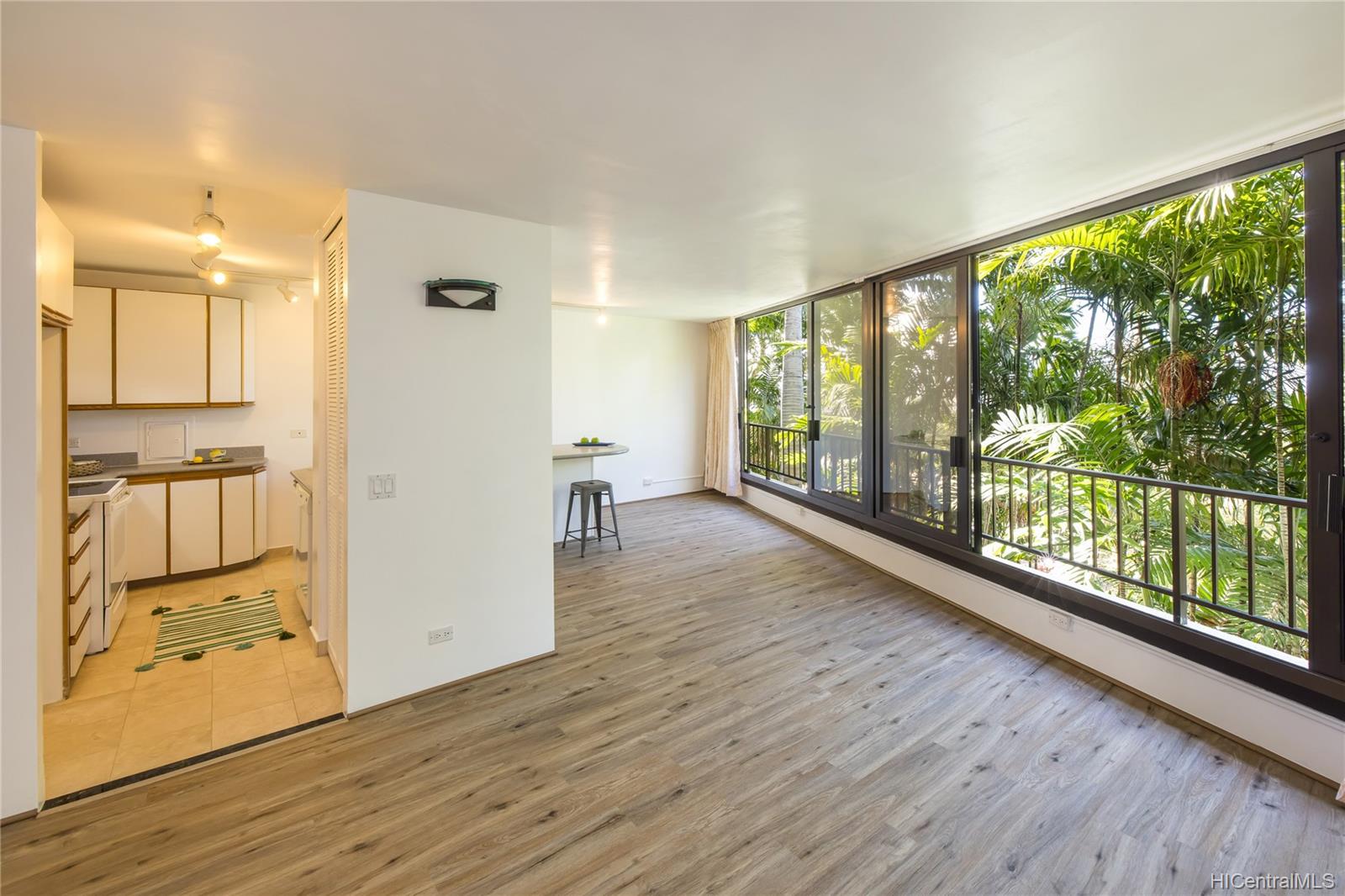 965 Prospect Street #310, Honolulu, HI 96822