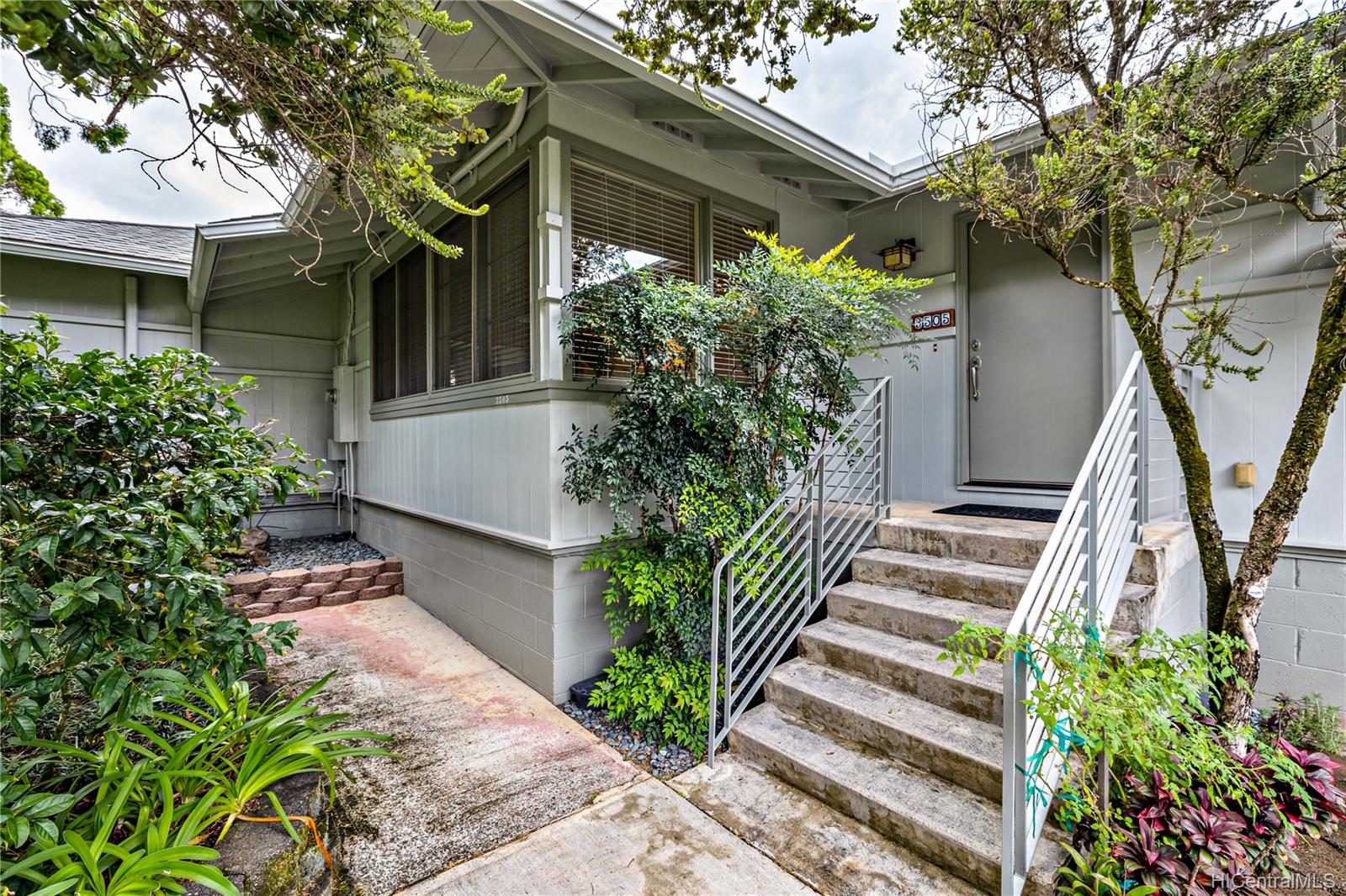 3505 Akaka Place Honolulu, HI 96822