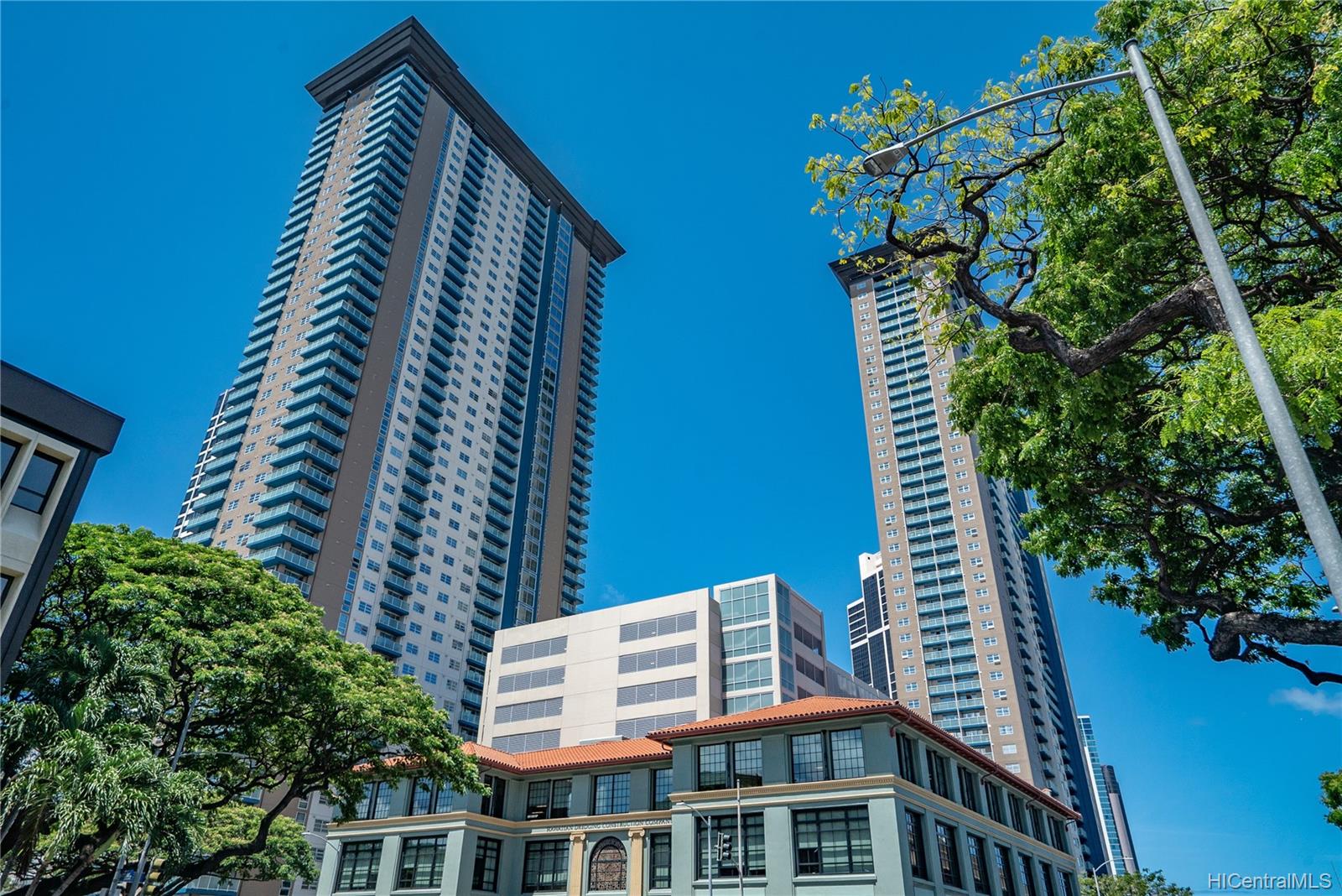 801 South Street #325, Honolulu, HI 96813