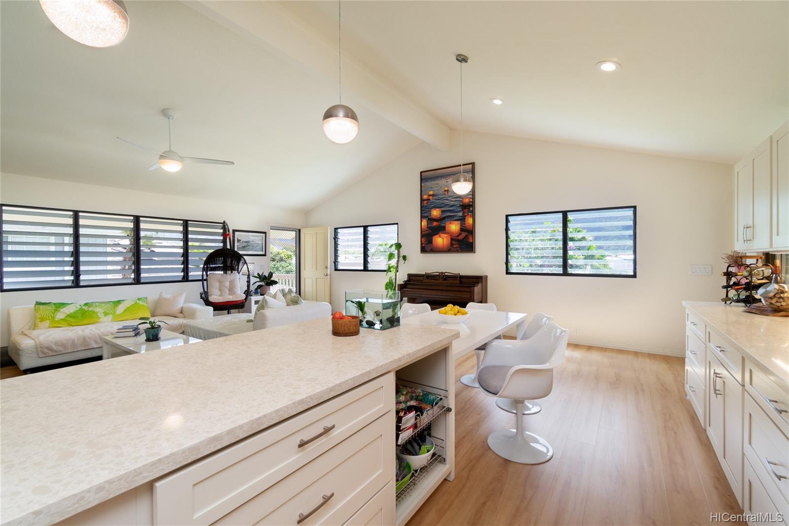 2917 Loomis Street Honolulu, HI 96822