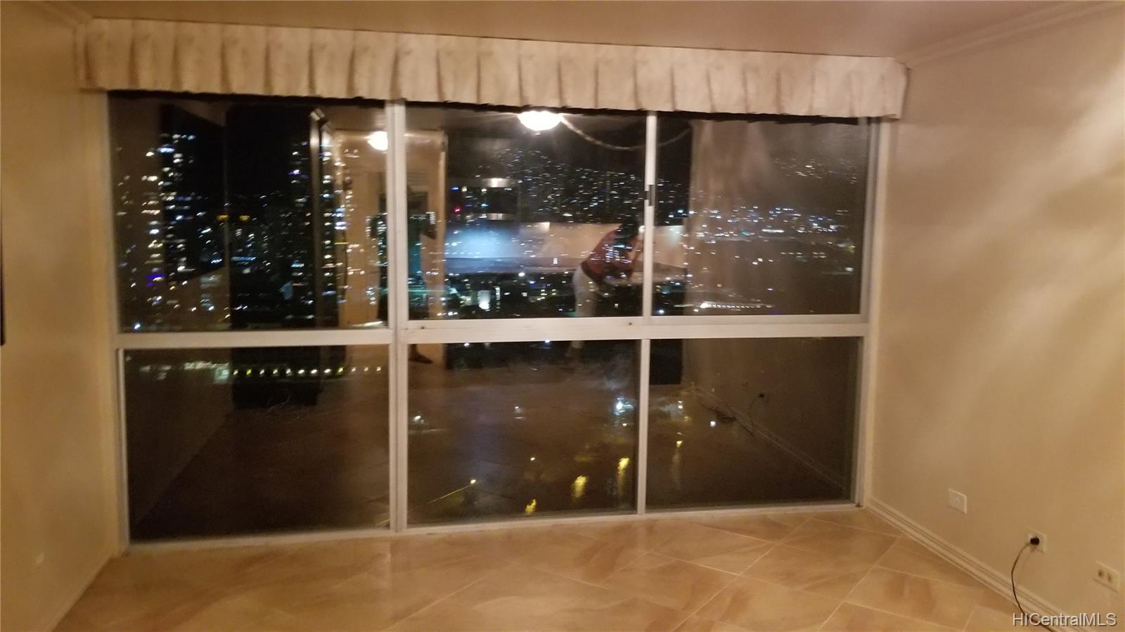 2211 Ala Wai Boulevard #2701, Honolulu, HI 96815